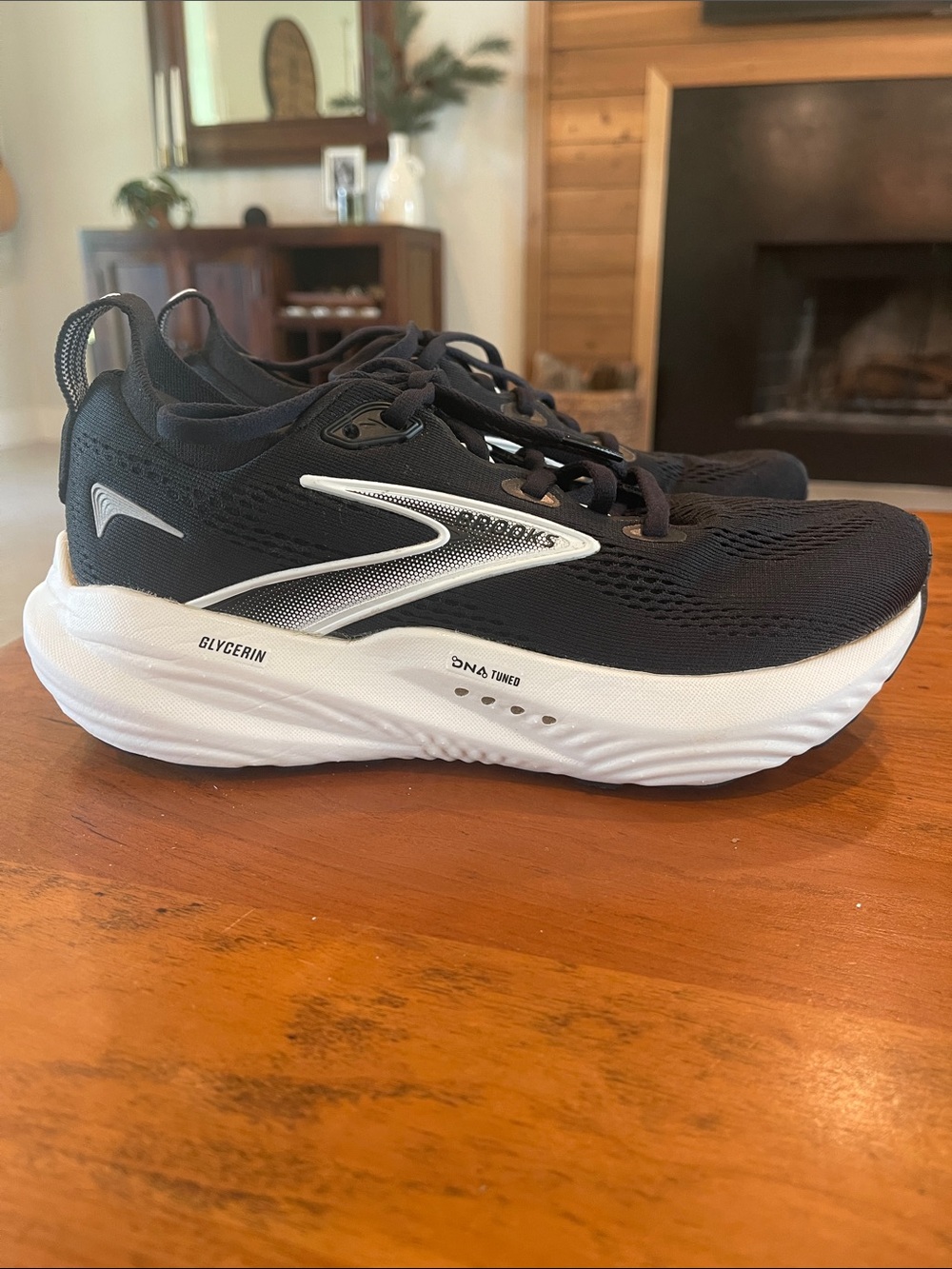 Glycerin 22 Brooks Black and White Running Shoes